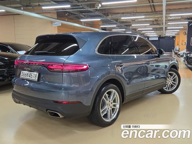 Porsche Cayenne 2020 — Photo 4/20