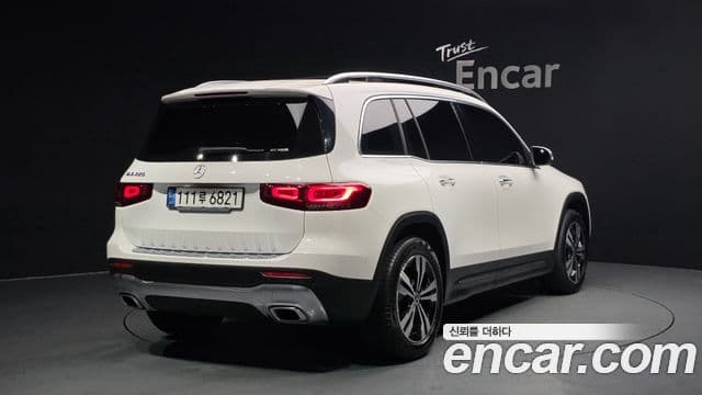 Mercedes-Benz GLB-Class 2021 — Photo 14/20