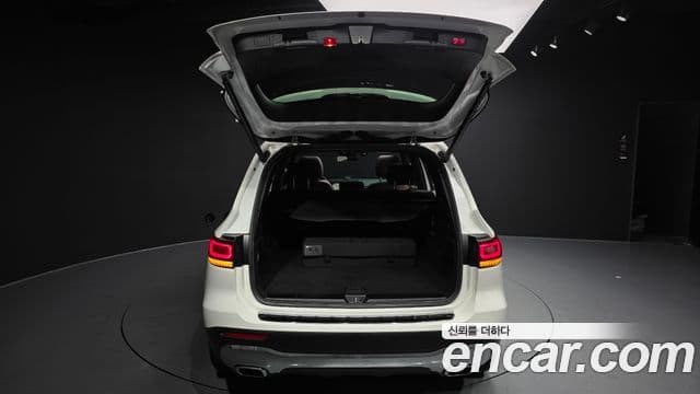 Mercedes-Benz GLB-Class 2021 — Photo 4/20