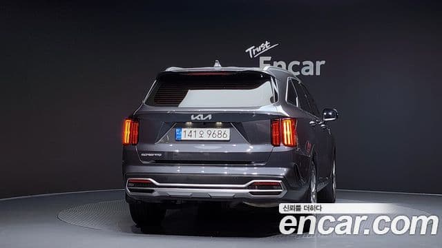 Kia Sorento 2023 — ფოტო 4/20