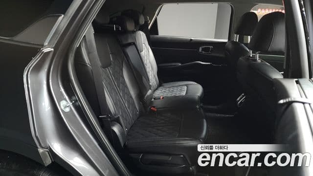 Kia Sorento 2023 — ფოტო 12/20