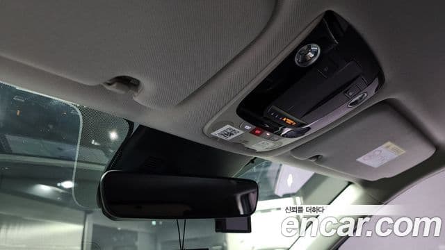 Kia Sorento 2023 — ფოტო 18/20