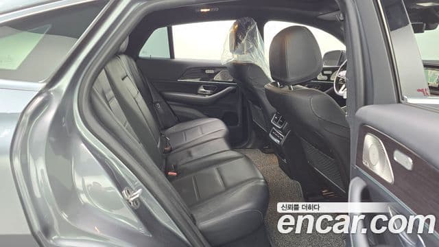Mercedes-Benz GLE-Class 2021 — Фото 12/20