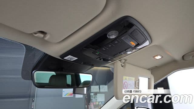 Kia Carnival 2021 — ფოტო 12/20