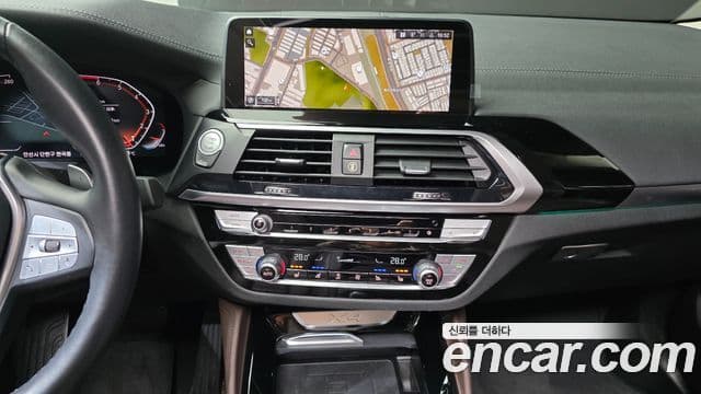 BMW X4 2020 — Фото 16/20