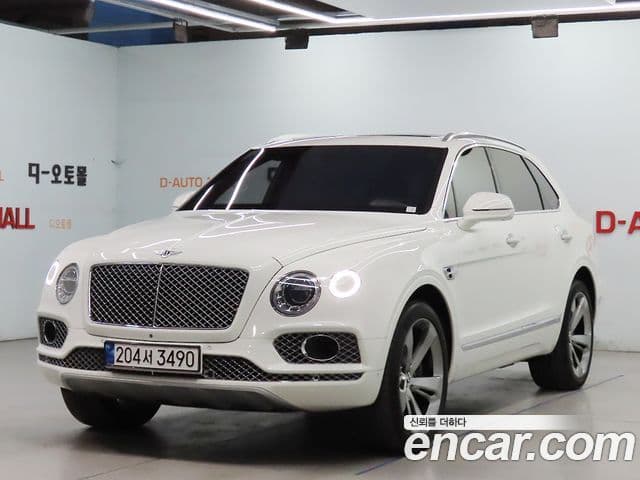 Bentley Bentayga 2018 — фото 20 из 20