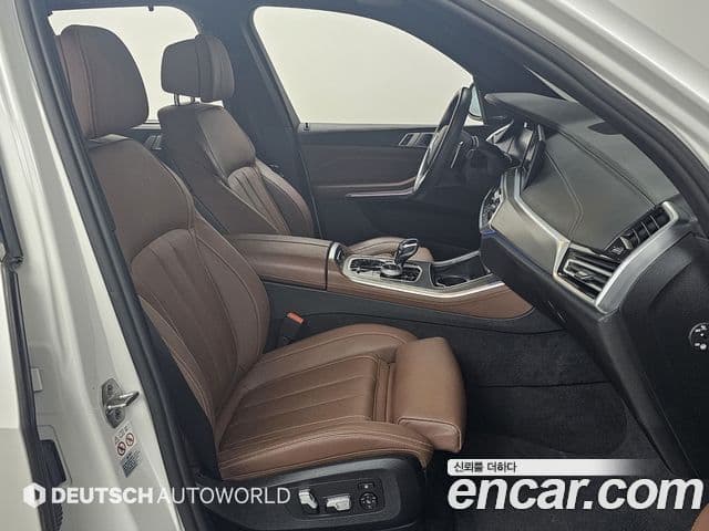 BMW X5 2021 — Photo 20/20