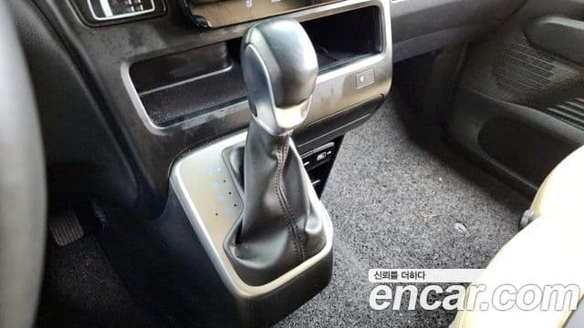 Hyundai Staria 2021 — Şəkil 9/20