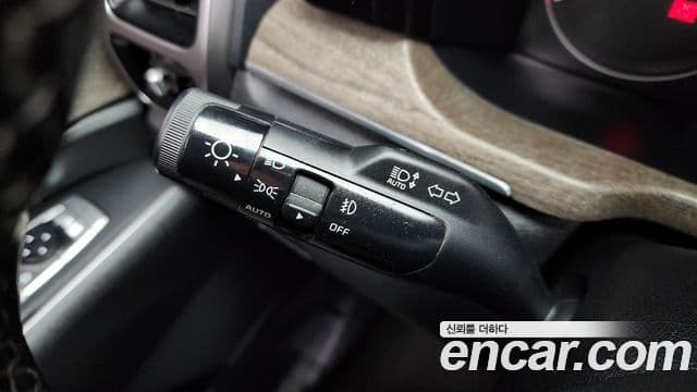 Kia Sorento 2021 — Фото 16/20
