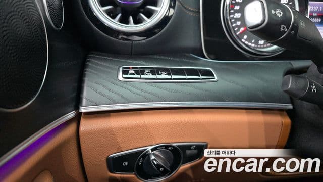 Mercedes-Benz E-Class 2019 — Şəkil 20/20