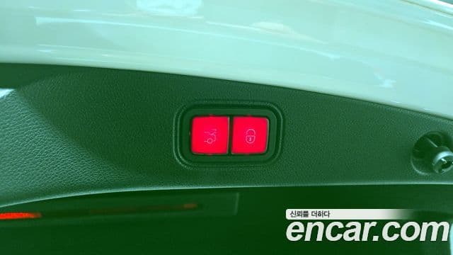 Mercedes-Benz E-Class 2019 — Şəkil 16/20