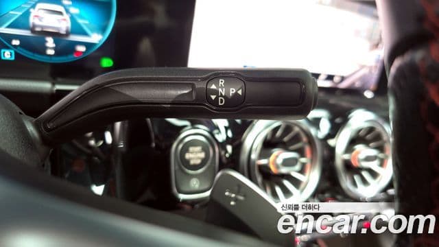 Mercedes-Benz GLA-Class 2020 — ფოტო 9/20