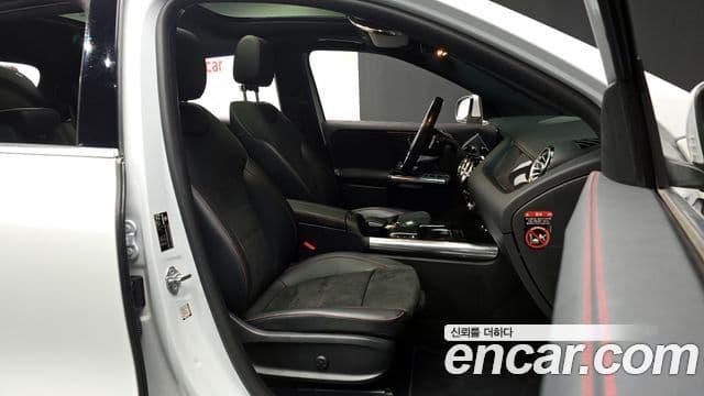 Mercedes-Benz GLA-Class 2020 — ფოტო 10/20