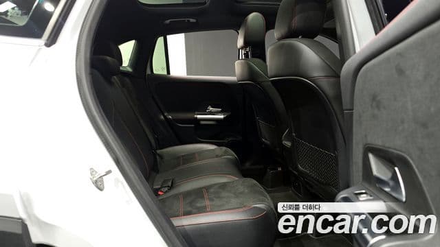Mercedes-Benz GLA-Class 2020 — ფოტო 12/20