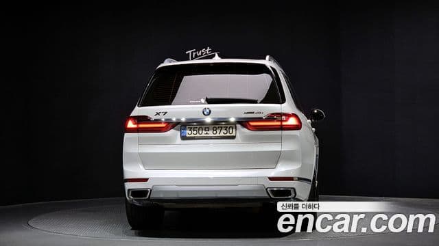 BMW X7 2021 — Фото 4/20