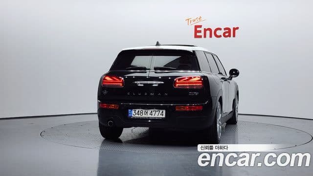 Mini Cooper Clubman 2021 — Фото 4/20