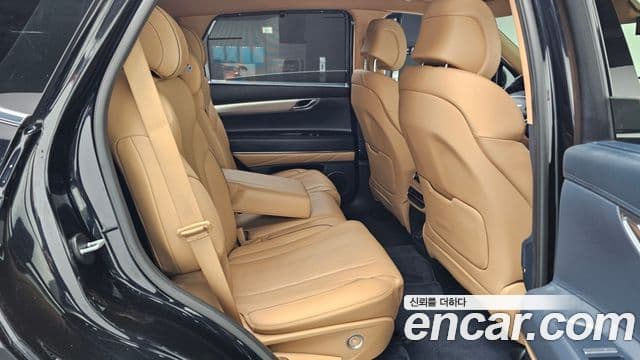 Genesis GV80 2020 — ფოტო 8/20