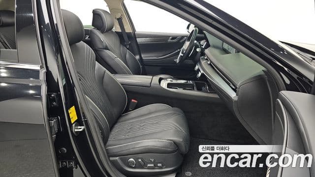Genesis Electrified G80 2022 — фото 11 из 20