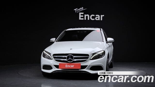 Mercedes-Benz C-Class 2018 — Şəkil 9/20