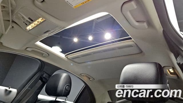 Mercedes-Benz C-Class 2018 — Şəkil 5/20