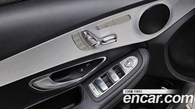 Mercedes-Benz C-Class 2018 — Şəkil 14/20