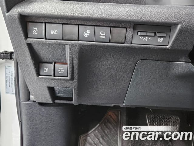 Toyota Sienna 2025 — Фото 13/20