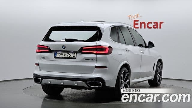 BMW X5 2021 — ფოტო 2/20