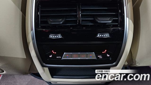 BMW X5 2021 — ფოტო 19/20