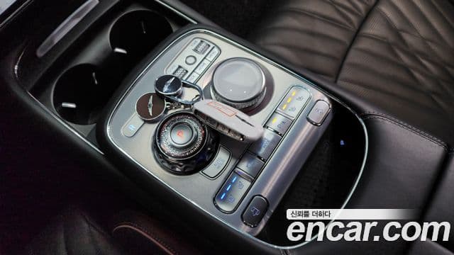 Genesis G90 2023 — ფოტო 9/20