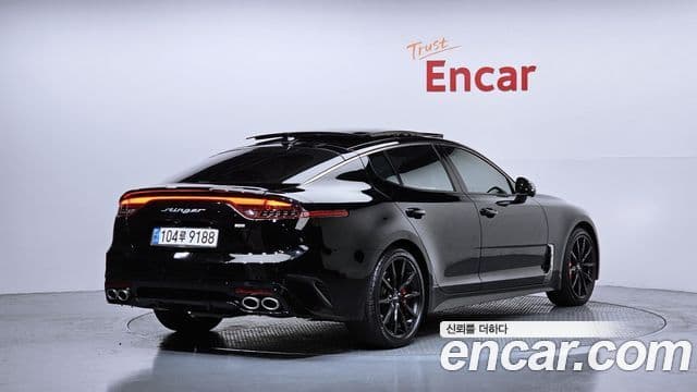 Kia Stinger 2022 — Şəkil 2/20