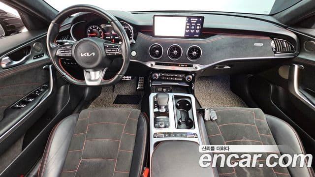 Kia Stinger 2022 — Şəkil 7/20