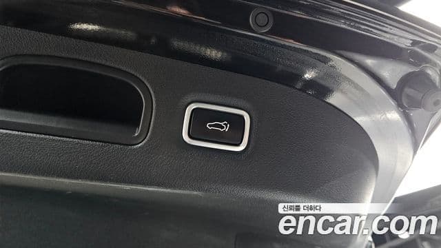 Kia Stinger 2022 — Şəkil 19/20