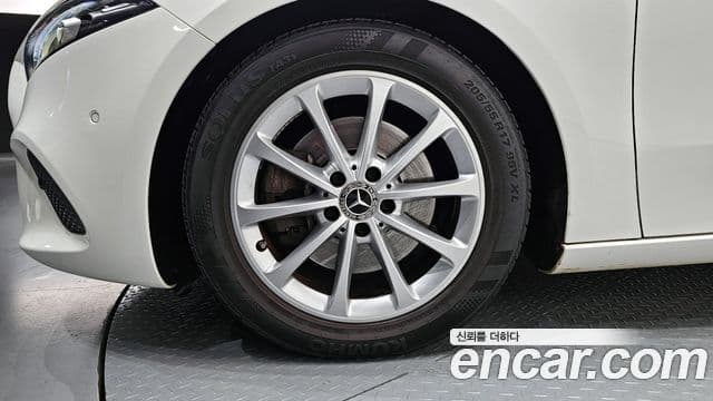 Mercedes-Benz A-Class 2020 — Şəkil 5/20