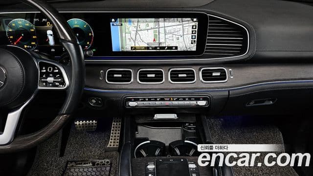 Mercedes-Benz GLS-Class 2022 — ფოტო 13/20