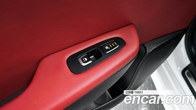 Kia Stinger 2020 — ფოტო 18/20