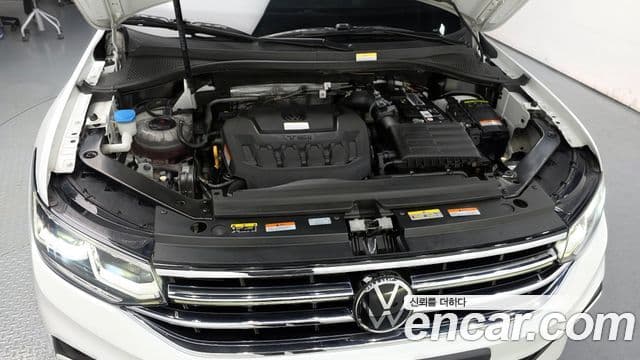 Volkswagen Tiguan Allspace 2023 — ფოტო 18/20