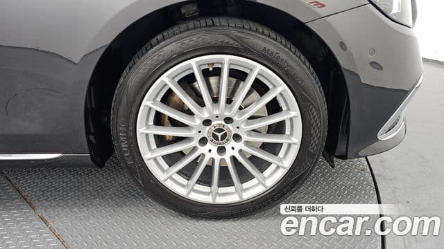 Mercedes-Benz E-Class 2020 — Şəkil 4/20