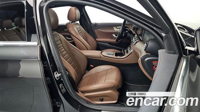 Mercedes-Benz E-Class 2020 — Şəkil 9/20