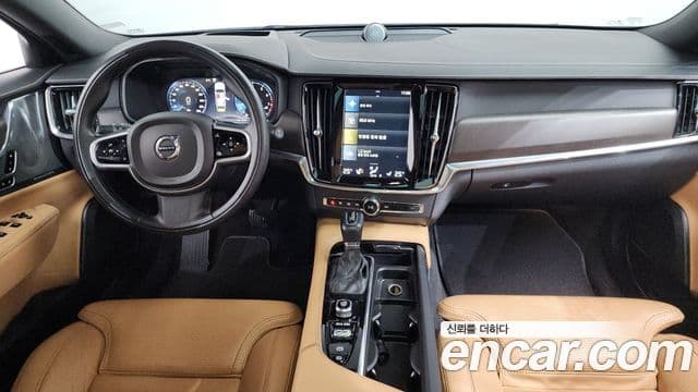 Volvo V90 Cross Country 2018 — ფოტო 7/20