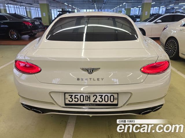 Bentley Continental GT 2020 — ფოტო 3/20