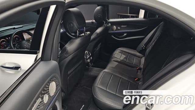 Mercedes-Benz E-Class 2023 — Şəkil 12/20