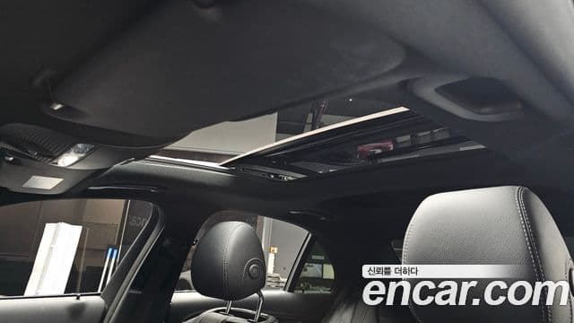 Mercedes-Benz E-Class 2023 — Şəkil 17/20