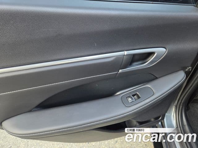 Hyundai Sonata Hybrid 2021 — Şəkil 13/20