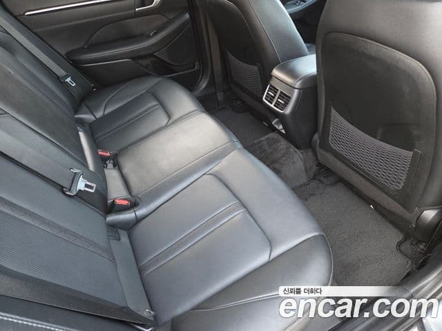 Hyundai Sonata Hybrid 2021 — Şəkil 9/20