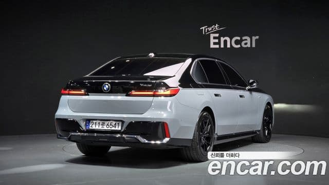 BMW 7 Series 2025 — Şəkil 2/20