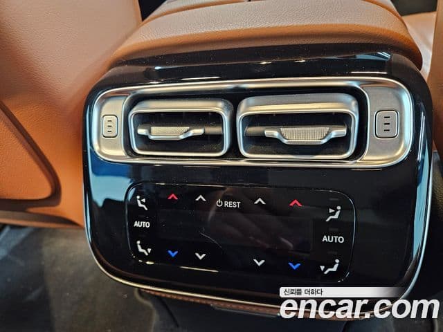 Mercedes-Benz S-Class 2022 — ფოტო 7/20