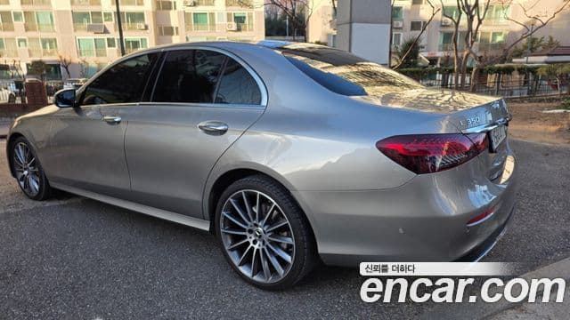 Mercedes-Benz E-Class 2021 — Şəkil 11/17