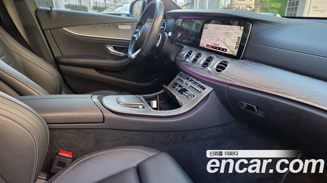 Mercedes-Benz E-Class 2021 — Şəkil 13/17