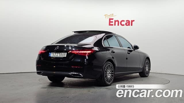 Mercedes-Benz C-Class 2022 — ფოტო 2/20