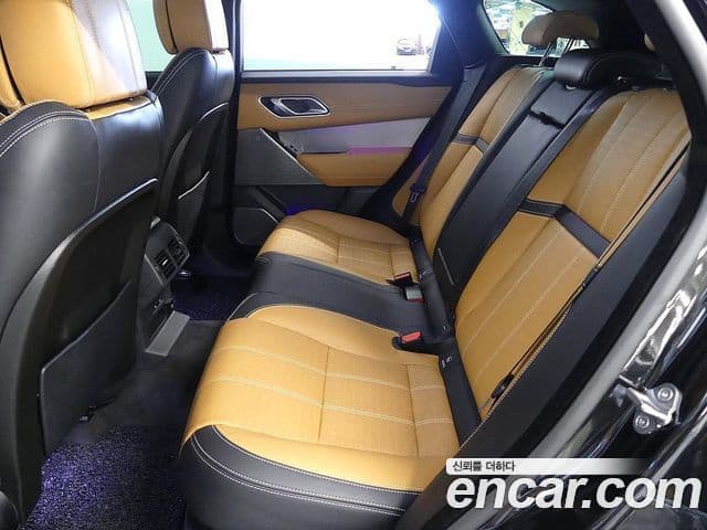 Land Rover Range Rover Velar 2020 — ფოტო 7/20